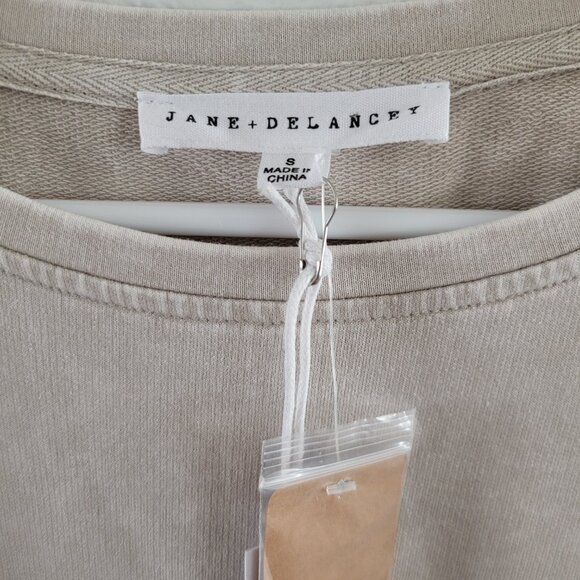 Jane & Delancey NWT Sz Small | Button Accent Sleeves | Women's T-shirt - Picture 2 of 4